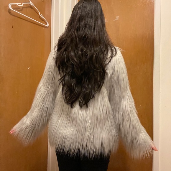 Faux Fur Jacket. Pink Color size S - Picture 6 of 10